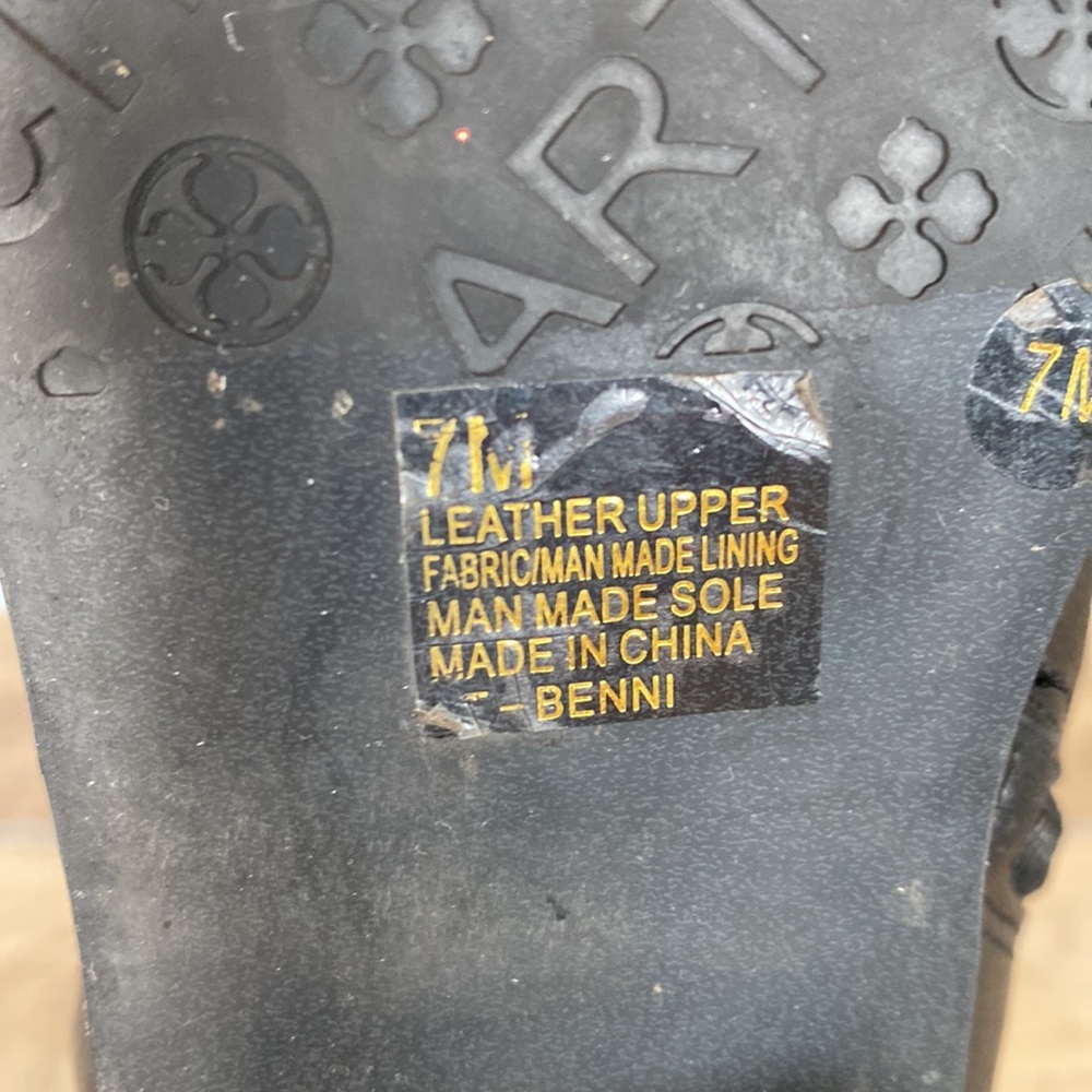Arturo Chiang Benni Black Leather Boots - Picture 12 of 13